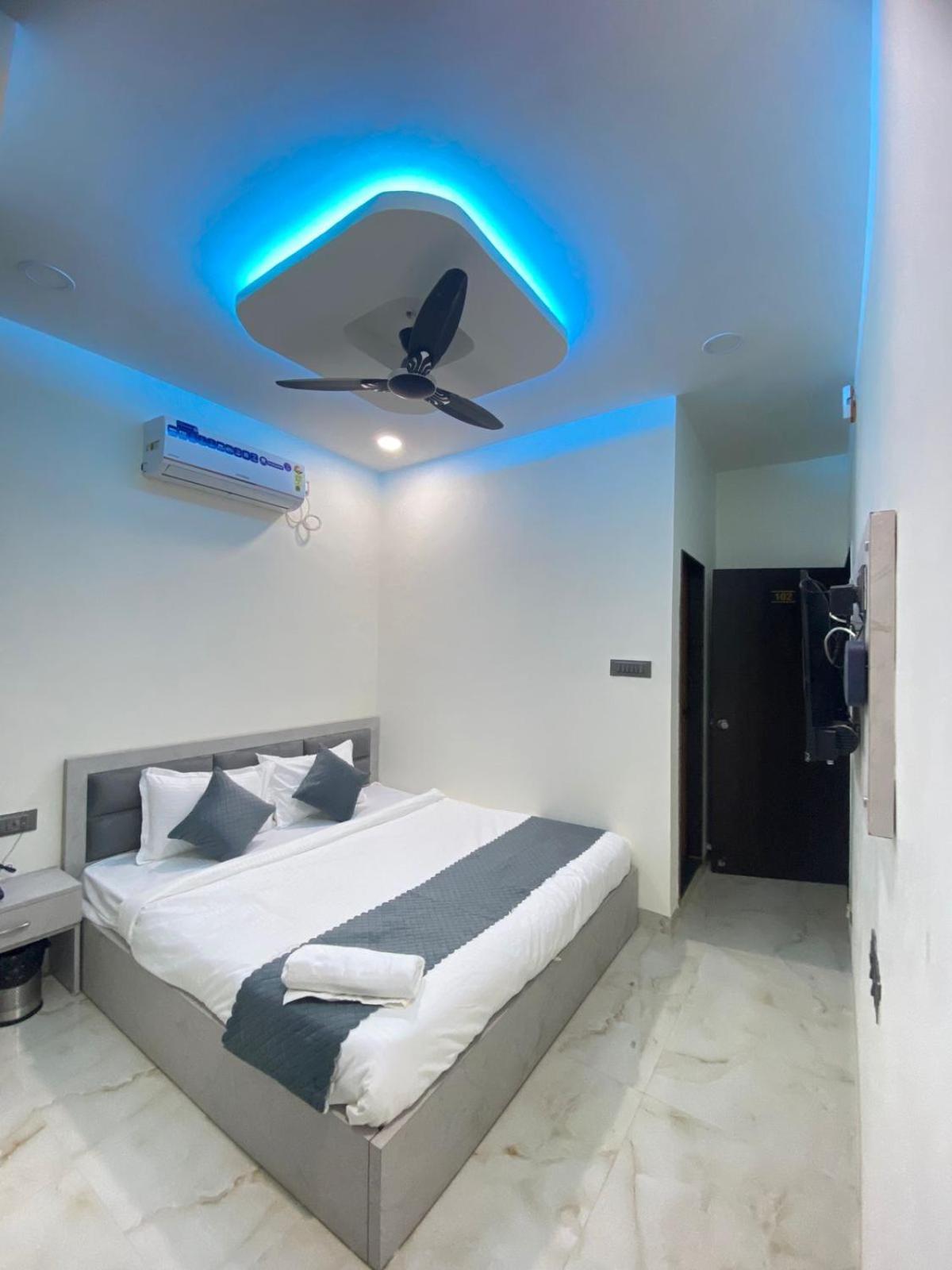 Hotel Sky City ナーグプル エクステリア 写真